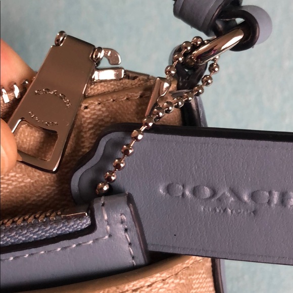NWT Authentic Coach Signature POP Crossbody - Picture 5 of 8